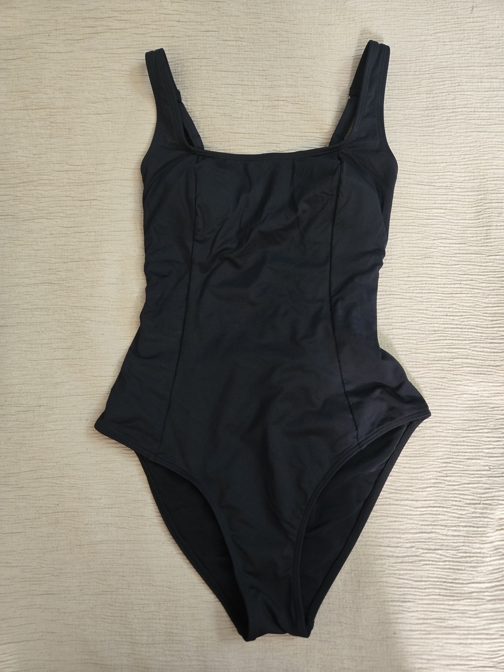 NWT Cupshe Black Slim & Sculpt One-Piece Swimsuit - Solid Black, Medium